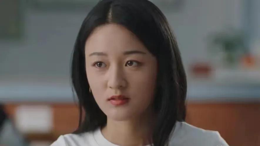 女大学生虚荣心攀比现象怎么办,虚荣心真的那么重要吗