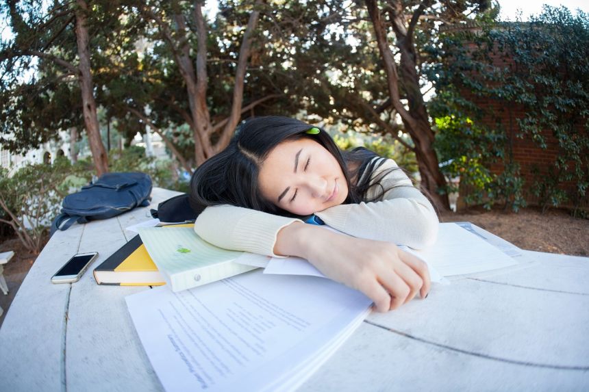 大一入学前准备什么材料,需要准备什么证件