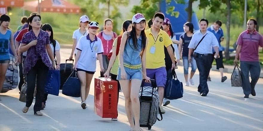 大一入学前准备什么材料,需要准备什么证件