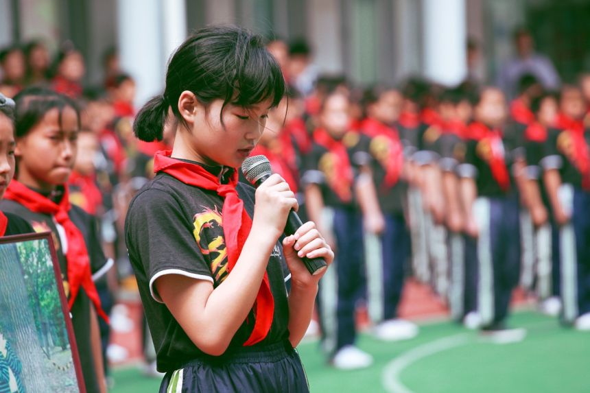 教初中累还是小学累,小学老师和初中老师哪个更累