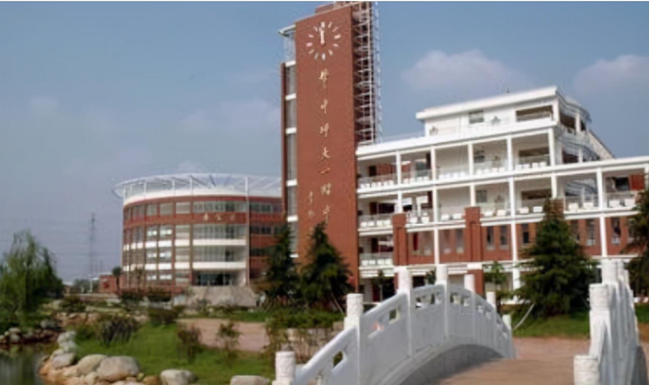 最好的高中学校排行榜,2022全国最好的高中排名前十