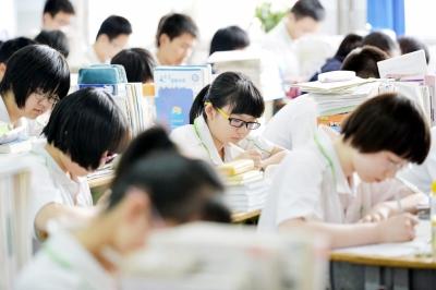 卫校怎么报名,高考之后怎么报卫校大专