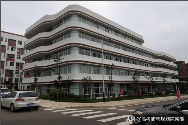 云南建设学校学费多少,云南的职业学院学费多少