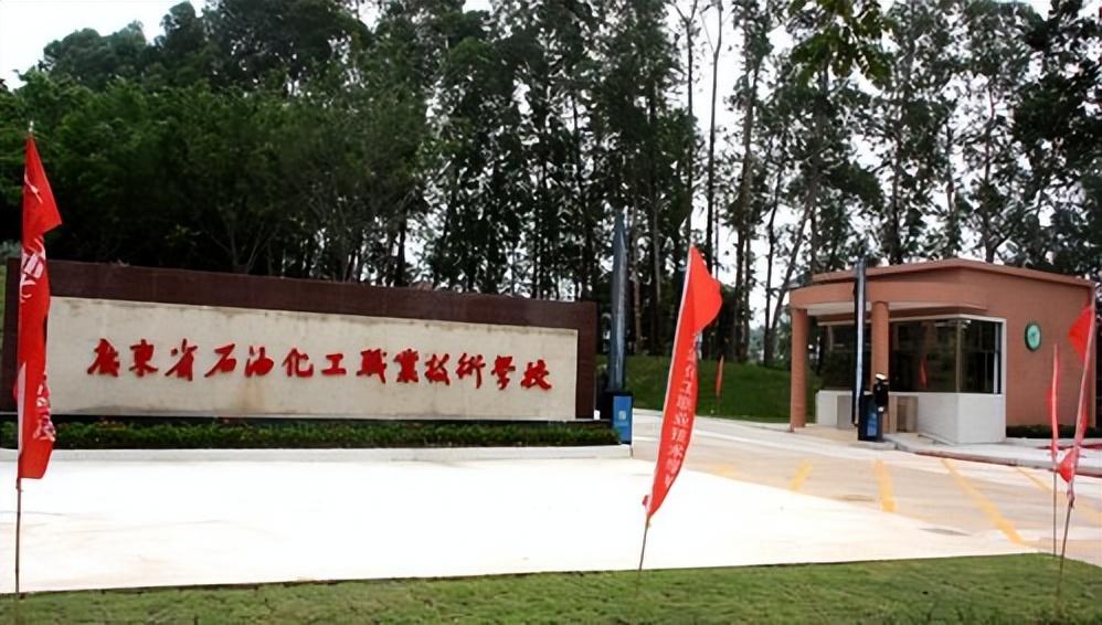 广东中专学校排名前十,有哪些重点中专学校